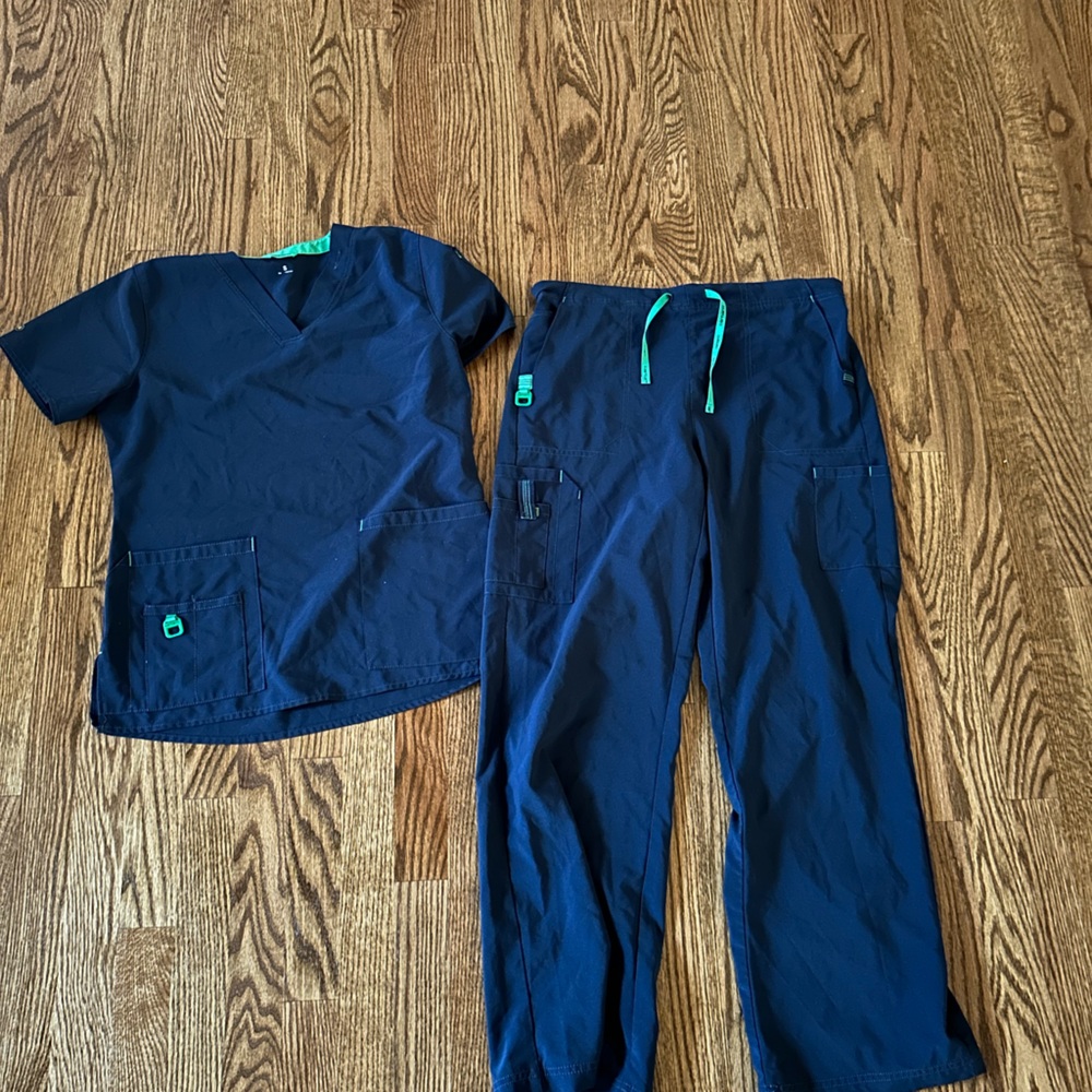 Carhartt Scrubs